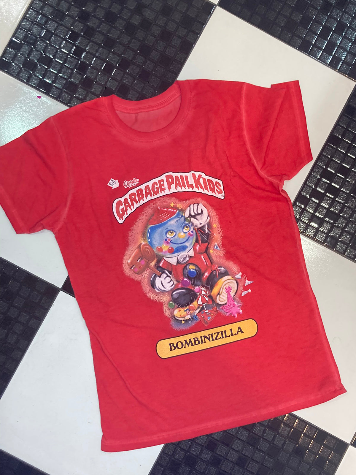 Bombinizilla Playera Roja